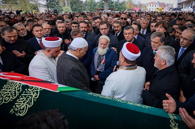 Hasan Bitmez İstanbul'da son yolculuğuna uğurlandı