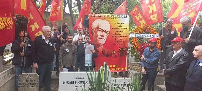 HKP, Dr. Hikmet Kıvılcımlı’yı mezarı başında andı!