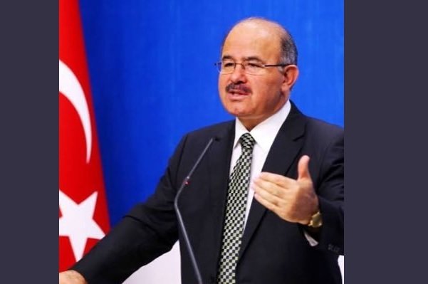Hüseyin Çelik'ten AKP'ye sert eleştiri; Cumhuriyet, Cumhuriyet olmadıktan sonra yaşının ne önemi var! Hüseyin Çelik'ten AKP'ye sert eleştiri; Cumhuriyet, Cumhuriyet olmadıktan sonra yaşının ne önemi var!