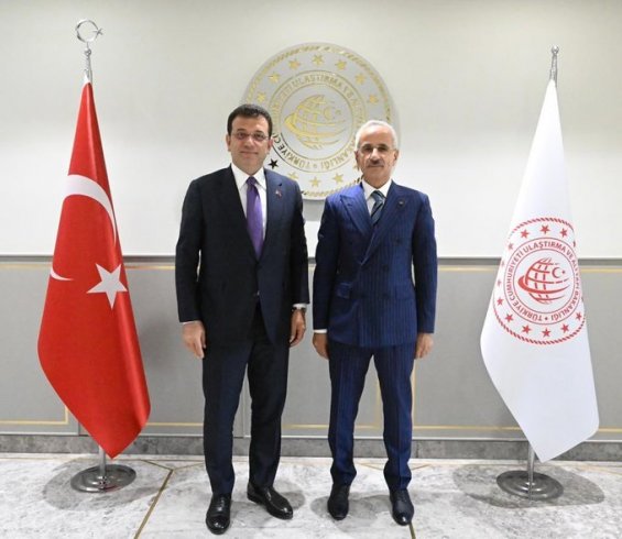 İmamoğlu; 'Hazine ve Maliye Bakanı Sayın Mehmet Şimşek ve Ulaştırma ve Altyapı Bakanı Sayın Abdülkadir Uraloğlu’nu ziyaret ettim' İmamoğlu; 'Hazine ve Maliye Bakanı Sayın Mehmet Şimşek ve Ulaştırma ve Altyapı Bakanı Sayın Abdülkadir Uraloğlu’nu ziyaret ettim'