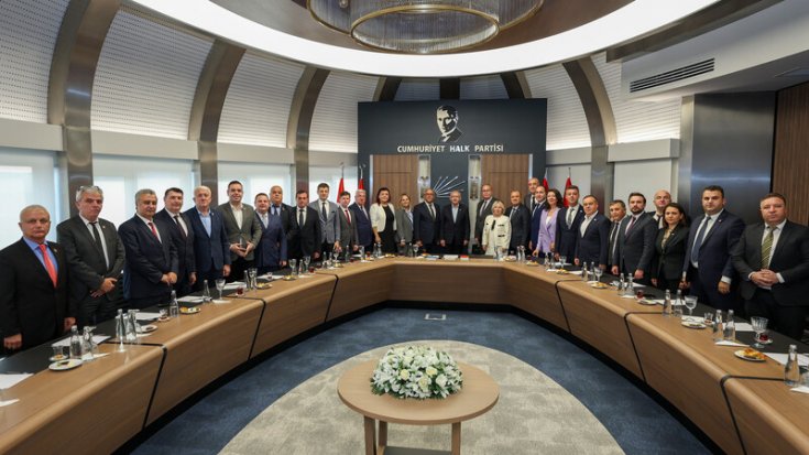 Kılıçdaroğlu, CHP Tekirdağ İl Başkanı Taşmerdivenli, İlçe Başkanları ve İlçe Belediye Başkanlarını kabul etti