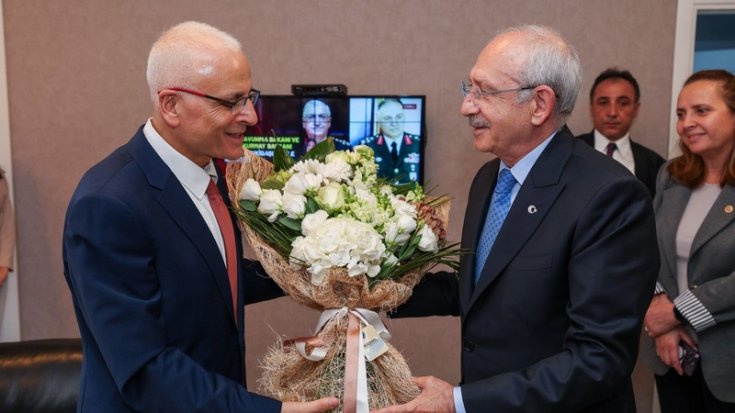 Kılıçdaroğlu, Gazeteci Merdan Yanardağ’ı ziyaret etti