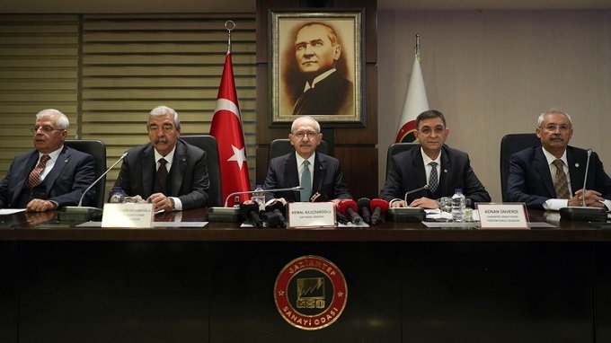 Kılıçdaroğlu, Gaziantep Sanayi Odasını Ziyaret Etti