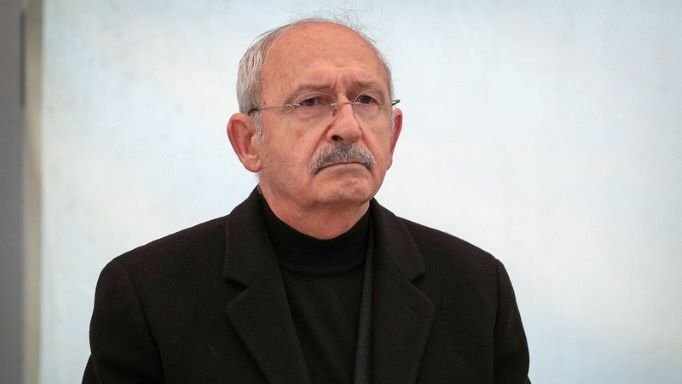 Kılıçdaroğlu: 'Genel merkez binamız dahil, örgütümüzün tüm mekanlarını vermeye hazırım, gençlere dokunmayalım'