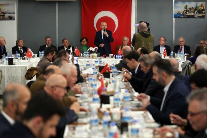 Kılıçdaroğlu, İstanbul Platforumu’nun İftar buluşmasına katıldı