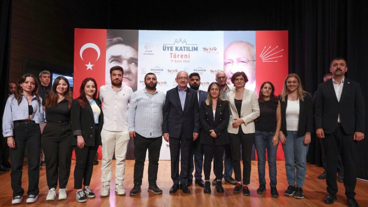 Kılıçdaroğlu, İstanbul Şişli’de düzenlenen üye katılım töreninde konuştu Kılıçdaroğlu, İstanbul Şişli’de düzenlenen üye katılım töreninde konuştu