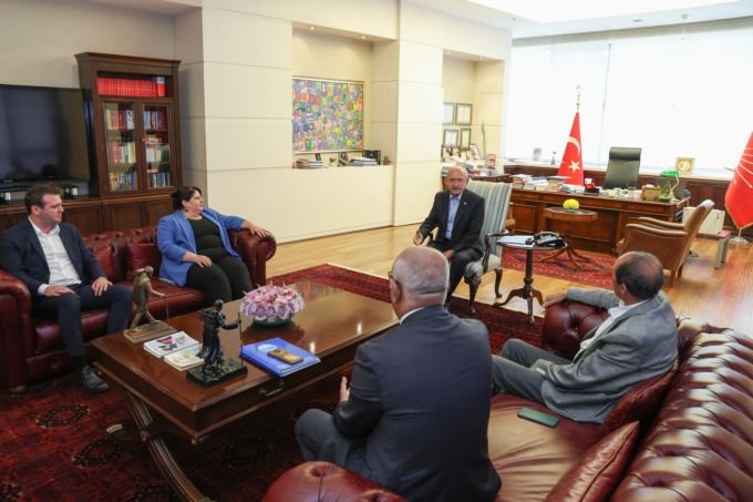 Kılıcdaroğlu, KESK heyetini kabul etti