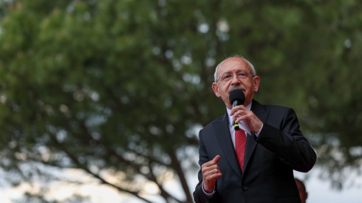 Kılıçdaroğlu: 'Mafyalar, militanlar, SADAT’çılar, 5’li çeteler, domuz bağcılar bir araya geldi, Türkiye’yi tehdit ediyor. Bunları ilk turda tarihin çöplüğüne gömeceksin genç…'