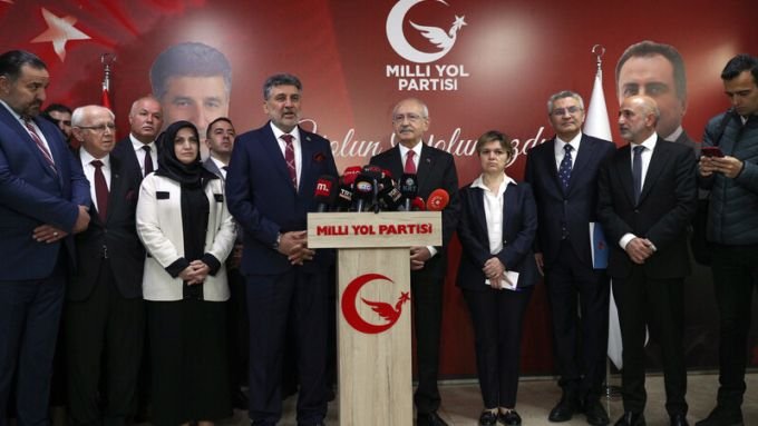 Kılıçdaroğlu, MYP Genel Başkanı Remzi Çayır İle Bir Araya Geldi