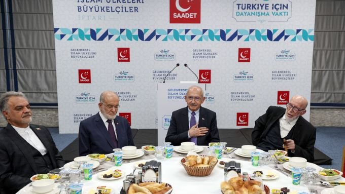 Kılıçdaroğlu, Saadet Partisi Büyükelçiler iftarına katıldı