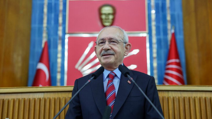 Kılıçdaroğlu, Saray'a ve sözcülerine de seslenmek isterim: 'Biz değişeceğiz, biz yenileneceğiz, biz güçleneceğiz ve bu yalan ve iftira siyaseti içinde olmasına bu memleketin olmasına asla izin vermeyeceğiz'