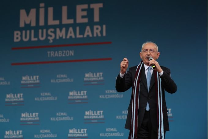 Kılıçdaroğlu Trabzon'da Millet Buluşmasında; Dünyalığını Türkiye’de değil de dünyalığını Amerika’da yapanlara oy vermeyin