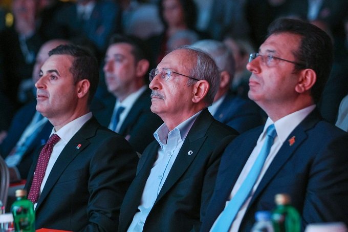 Kılıçdaroğlu; Tüzük kurultayını yapacağız ve partimizin aksayan yönlerini büyük oranda düzelteceğiz