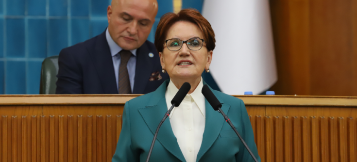 Meral Akşener; Sanatçı Hakan Peker'i İYİ Parti Karabük, Safranbolu Belediye Başkan adayı olarak açıkladı