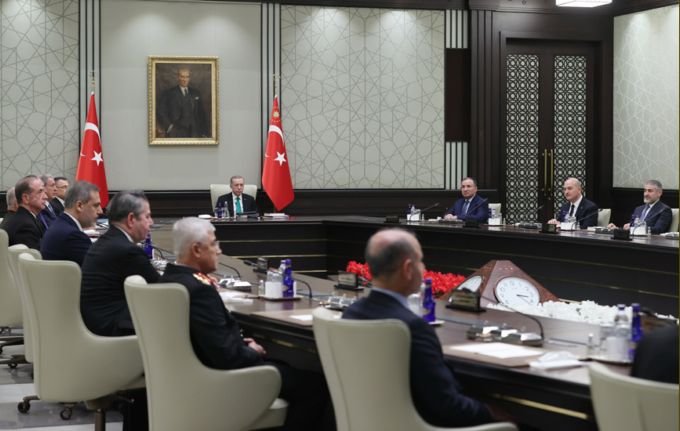 Millî Güvenlik Kurulu, AKP Genel Başkanı ve Cumhurbaşkanı Erdoğan başkanlığında toplandı