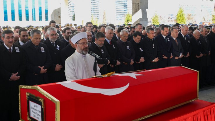 Özgür Özel, Şehit Piyade Teğmen Emir'in Cenaze Törenine katıldı