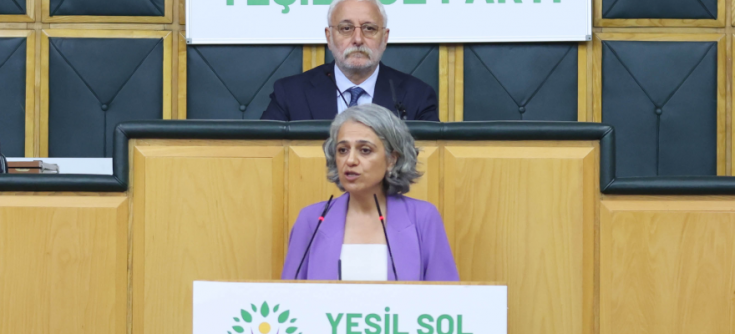 Yeşil Sol Parti Eş Genel Başkanı Çiğdem Kılıçgün Uçar; Diyanet’in ırkçılık, ayrımcılık, yolsuzluk ve rüşvet vakalarıyla ilgili tek bir laf ettiğini duymadık!