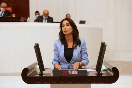 Adana Milletvekili Tülay Hatimoğulları, Cevdet Yılmaz'a Genç intiharlarındaki artışları sordu