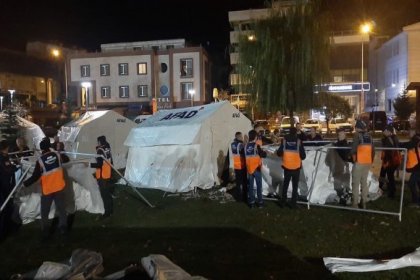 AFAD'dan deprem bölgesinde yapılan çalışmalar hakkında açıklama yapıldı