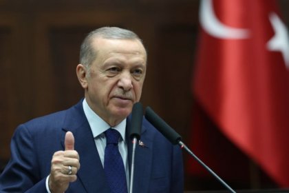 AKP ve MHP heyeti, Cumhurbaşkanı Erdoğan'ın adaylığı için YSK'ya başvuru yaptı