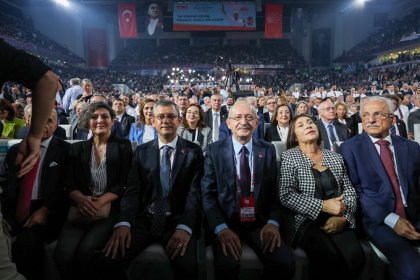 CHP 38. Olağan Kurultayında salt çoğunluk oluşmadı; 2. tur oylama başladı!