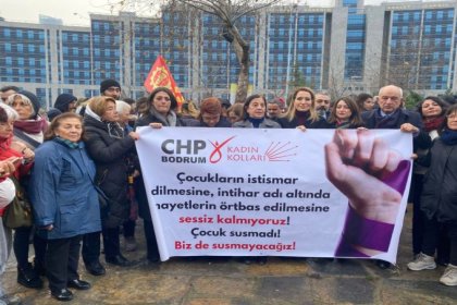 CHP Kadın Kolları ve Kadın Milletvekilleri; H.K.G.’nin gasp edilmiş çocukluğuna, hakkına, hukukuna sahip çıkmak için Adliye’ydik!