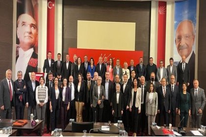 CHP'nin 37. dönem PM'si Kılıçdaroğlu başkanlığında kurultay öncesi son kez toplandı