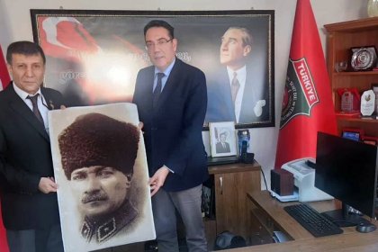 CHP'nin MSB'den sorumlu Genel Başkan Yardımcısı Yankı Bağcıoğlu, İzmir'de Şehit ve Gazi Derneklerini ziyaret etti