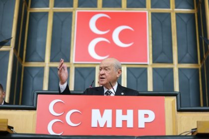 Devlet Bahçeli; 'Sayıları 16 milyonu bulan emeklilerimizin insanca ve huzur içinde yaşayacakları bir ücret düzeyine kavuşmalarından başka seçenek ise kalmamıştır'