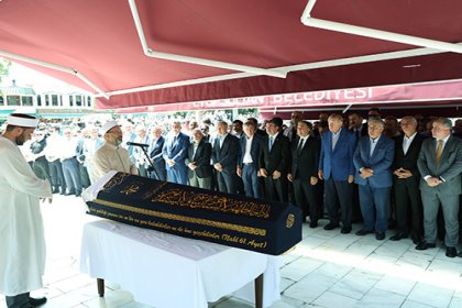 Erdoğan, AKP Genel Başkan Yardımcısı Yazıcı'nın annesinin cenaze törenine katıldı