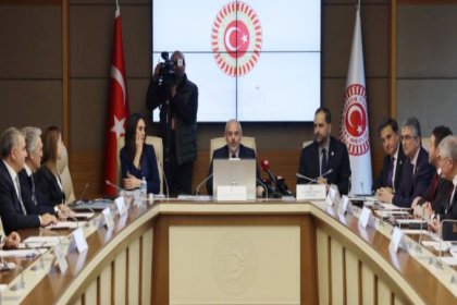 Finlandiya'nın NATO'ya katılımına dair kanun teklifi, TBMM Dışişleri komisyonunda kabul edildi
