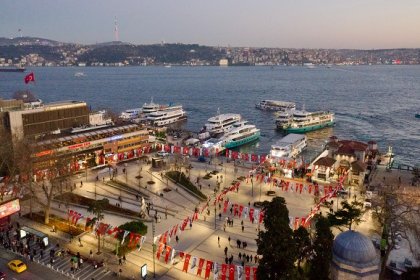 İBB, Beşiktaş meydanını yeniledi ve yeniden açtı