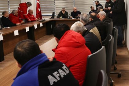 İçişleri Bakanlığı, Kahramanmaraş-Pazarcık’ta meydana gelen depremde 38 bin 489 personel görevlendirdi