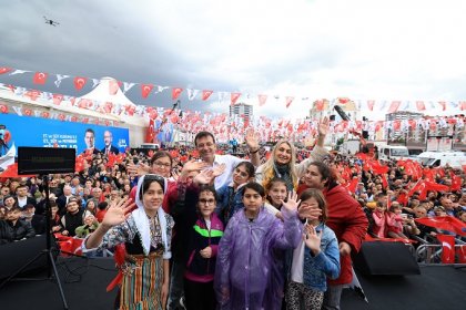 İmamoğlu, dolu ve yağmurun altında Kastamonulular ile buluştu