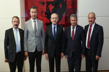 Kılıçdaroğlu, Burdur İl Başkanı Kadir Koç’u kabul etti