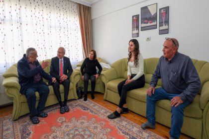 Kılıçdaroğlu, Ortaokul Öğretmeni Mehmet Uğur’u Ziyaret Etti