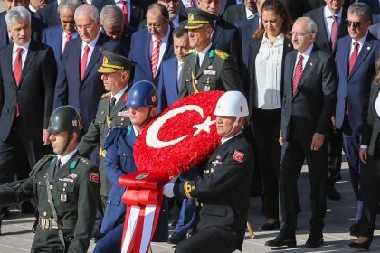 Kılıçdaroğlu'ndan Cumhuriyetin 100. yılı mesajı; Şartlar zor ve çetin olabilir, Büyük Atatürk’ün yolundan yürüyenlere, yorulmak yakışmaz. Yaşasın Cumhuriyet!