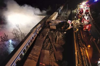 Miçotakis: Tren faciasında sorumluluk hepimizin, bunu kabul edecek kadar cesur olmalıyız