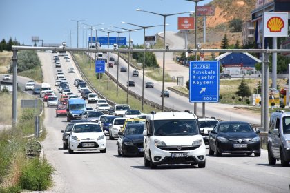 Tatilcilerin dönüş yoğunluğu başladı