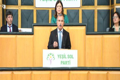 Yeşil Sol Parti) Eş Genel Başkanı İbrahim Akın; Bu ekonomik koşullarda Türkiye'yi yönetmek mümkün değil!