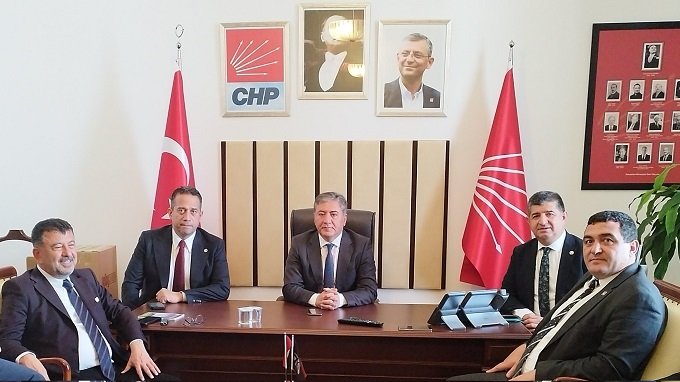 CHP'nin yeni TBMM Grup Başkanvekili Murat Emir oldu