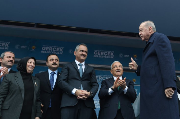 Cumhurbaşkanı Erdoğan AKP'nin 31 Mart Yerel Seçimleri Ordu mitinginde emeklilere 3 bin lira ikramiye verileceğini duyurdu