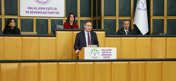 DEM Parti Eş Başkanı Bakırhan Zerre-i miskal kadar bir devlet aklı kalmışsa çağrımız onadır: Öcalan’la oturup konuşulmalıdır!