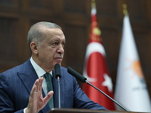 Erdoğan; Hemen yarın seçim olacakmış gibi hazırlıklıyız. Hemen yarın milletimiz tarafından hesaba çekilecekmiş gibi çok çalışırız!