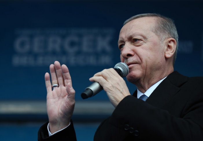 Erdoğan Şanlıurfa'da konuştu; şahsımızın gölgesinde yürüyerek sırf bize seçim kaybettirmek için ortada dolaşmasına rıza gösteremeyiz!