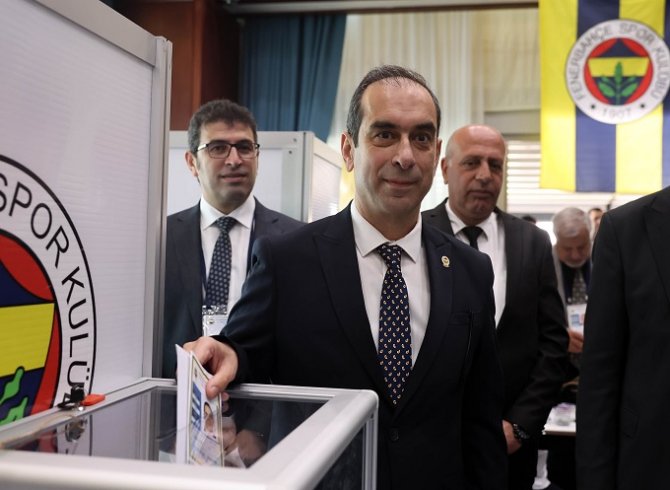 Fenerbahçe Yüksek Disiplin Kurulu Başkanı Şekip Mosturoğlu oldu