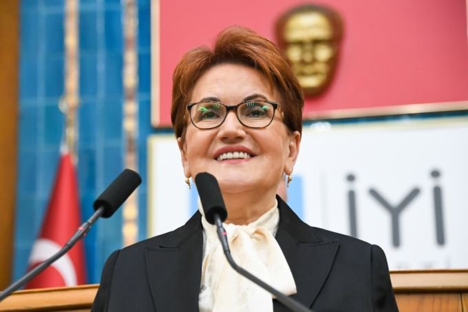 Meral Akşener; Mesela; DEM’e mahkûm olanlar mı? HÜDAPAR’a boyun eğenler mi? Yoksa; İYİ Parti’nin, dimdik duruşu mu? İşte bu oylanacak!