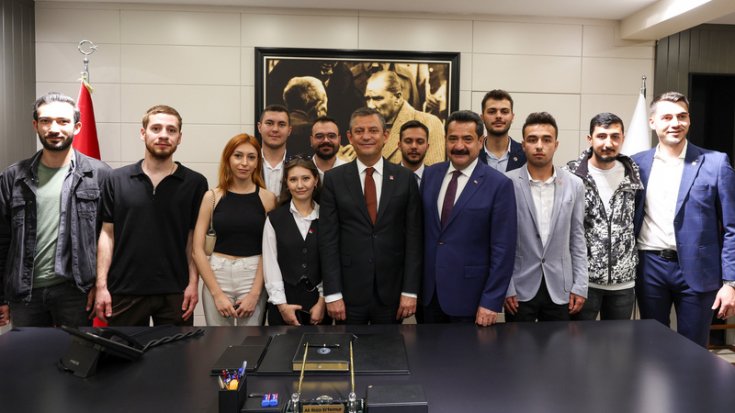 Özgür Özel Denizli'de: '15 İlçe Cumhuriyet Halk Partisi'ne Emanet'