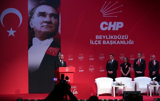 Özgür Özel: 'En Önemli Vefa, Ülkenin Kurucu Kadrolarına Duyulan Vefadır'