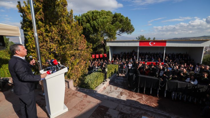 Özgür Özel: 'Erdoğan… Trikopis’in mi Yoksa Mustafa Kemal’in Tarafında mı Duracaksın?' Özgür Özel: 'Erdoğan… Trikopis’in mi Yoksa Mustafa Kemal’in Tarafında mı Duracaksın?'